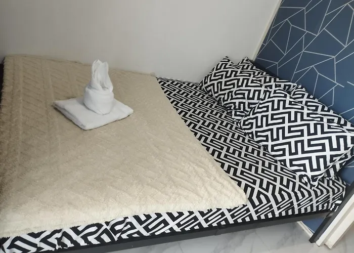 Sea Affordable Staycation In Pasay By R&g Manila